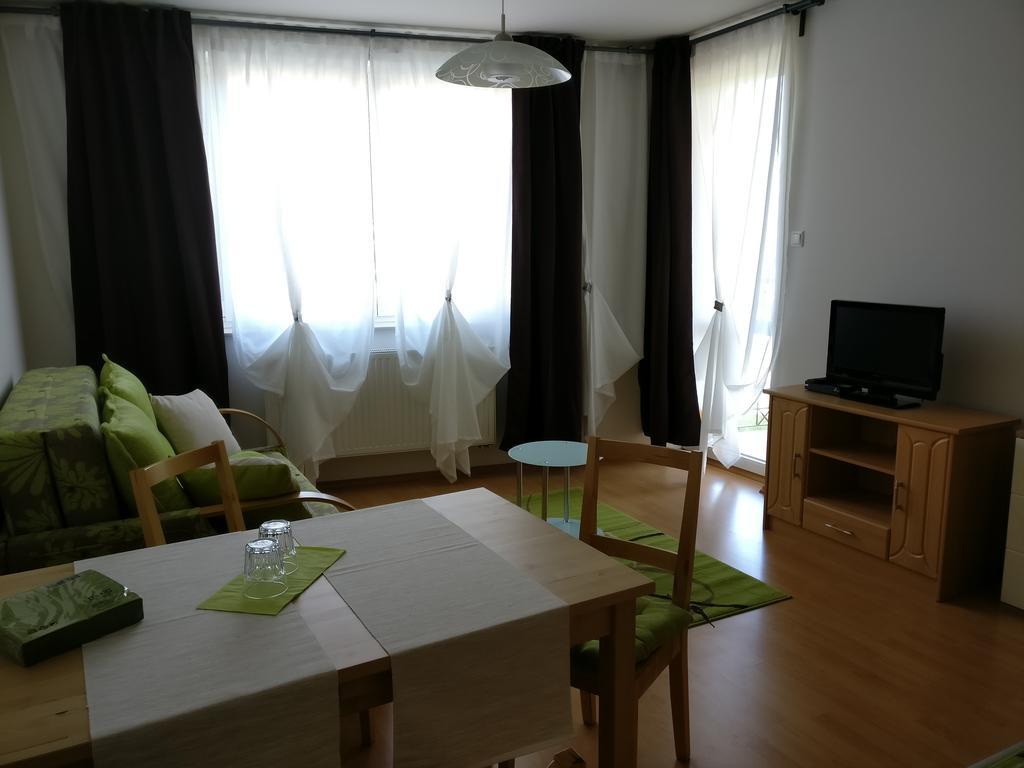 Jade Apartment Hegykő 外观 照片